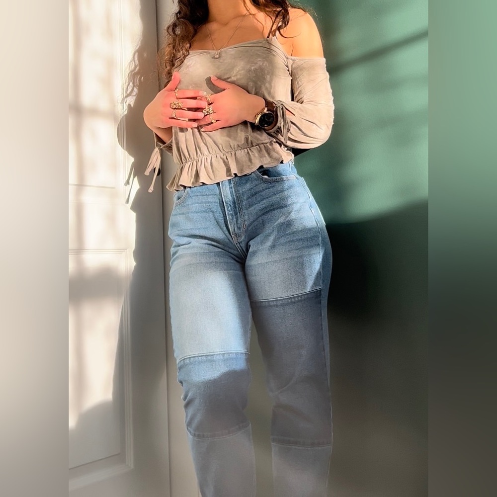 Tan American Eagle shoulder cut out top - Picture 4 of 7